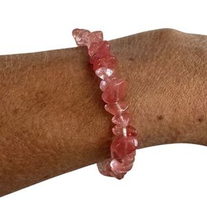 Pink stretchy bracelet